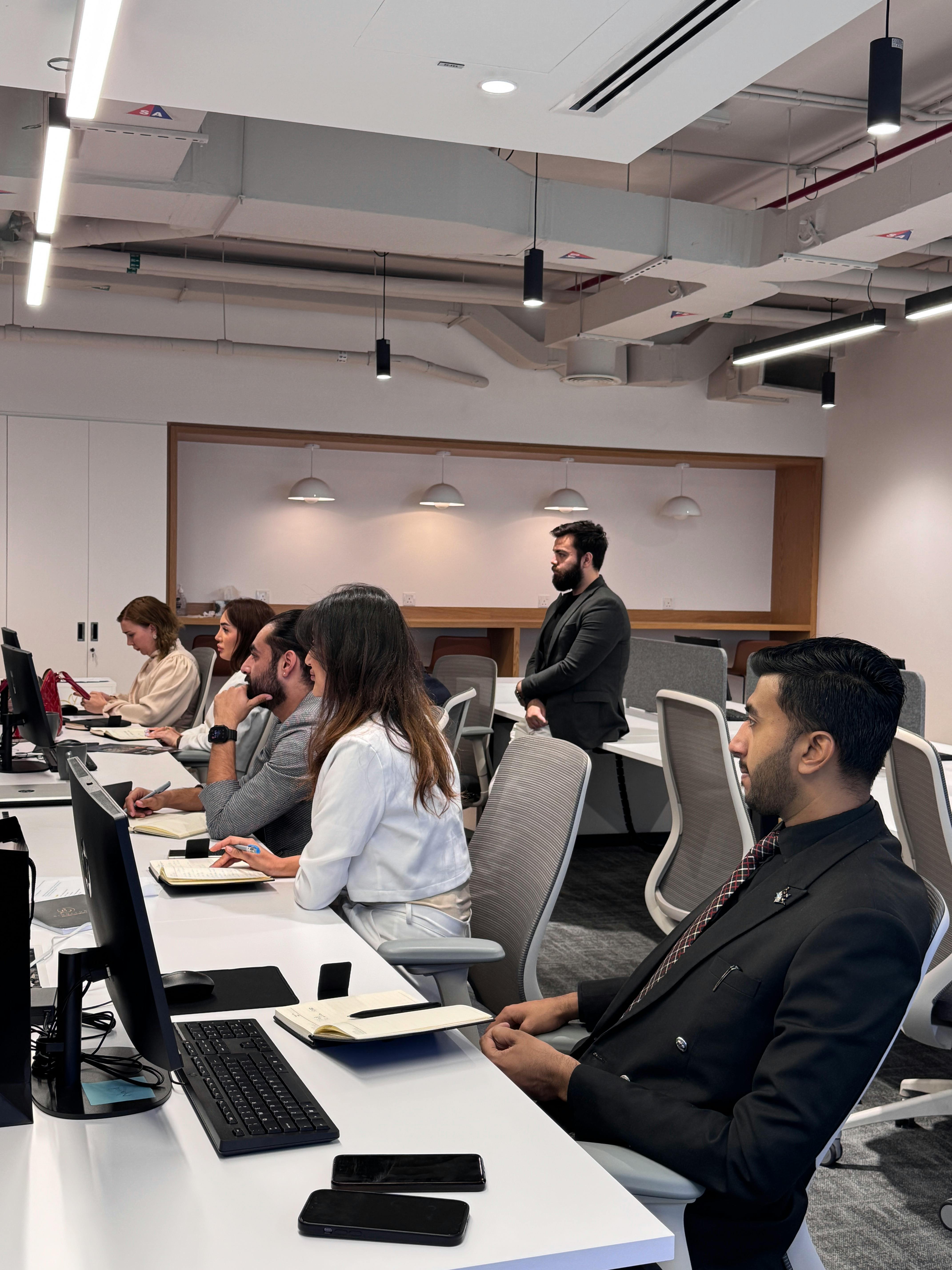 Participantes en taller práctico de marketing digital turístico