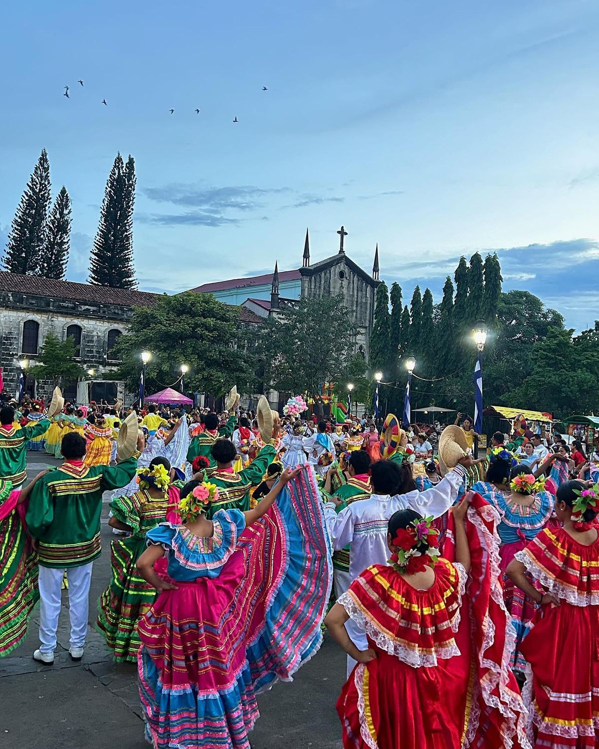 Espacio profesional vinculado a conferencia, feria o encuentro turístico internacional