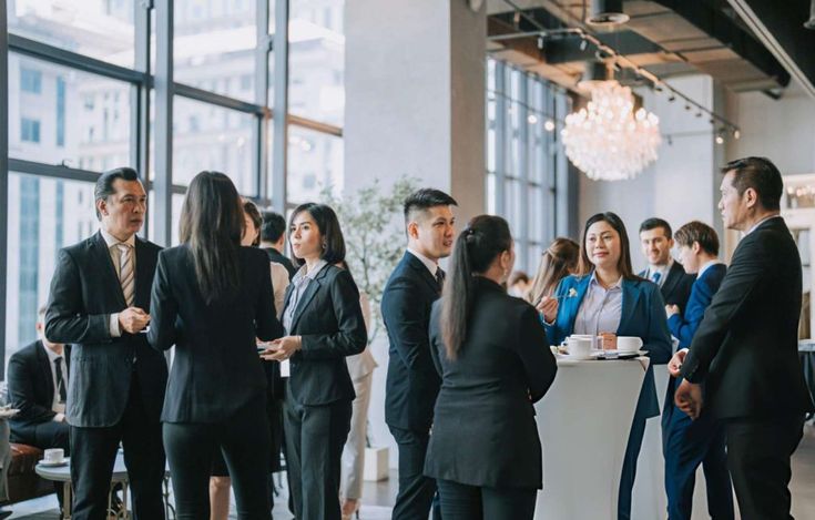 Reunión profesional entre mayoristas y operadores turísticos en formato de rueda de negocios B2B