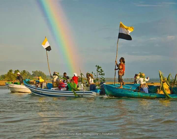 Escena humana vinculada a turismo comunitario y cultura local